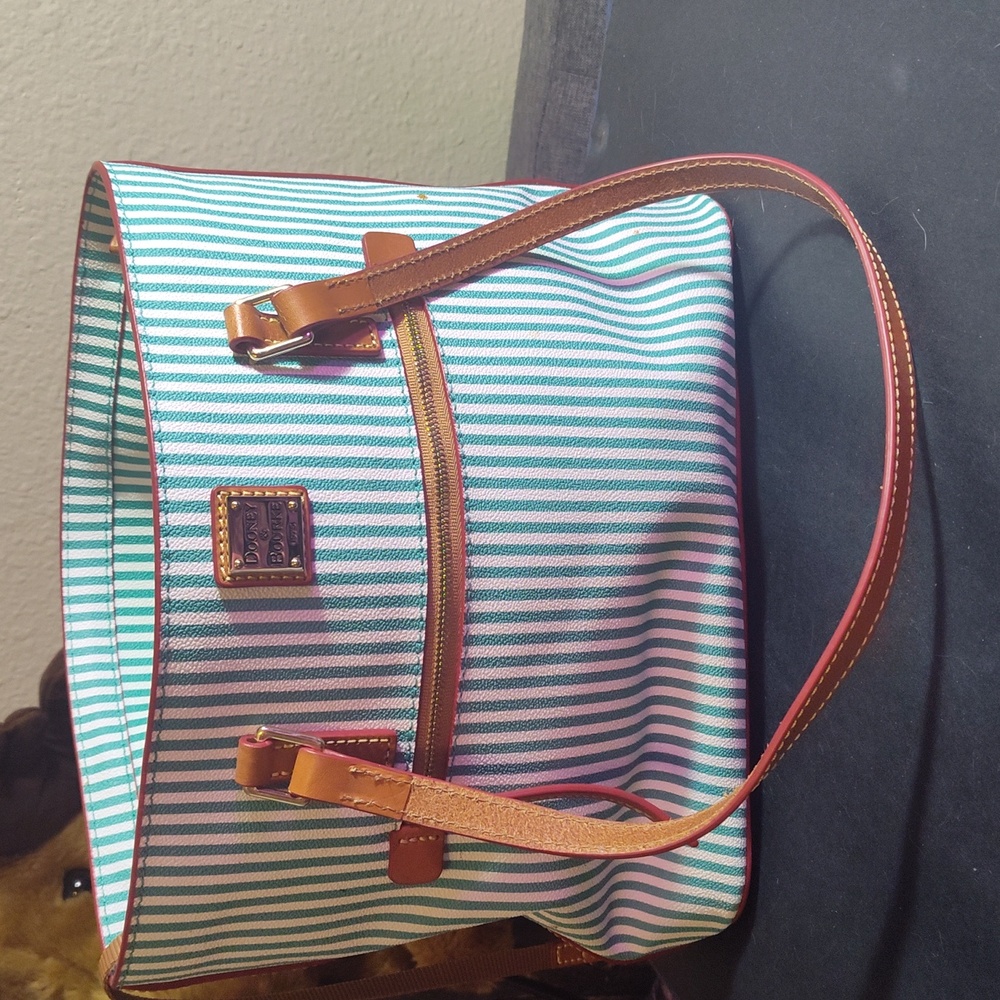 Dooney & Bourke